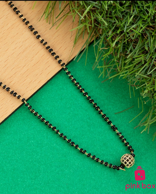 Simple Ball Design Single Line Black Beads